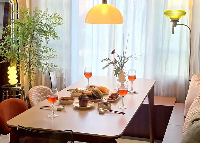 Holiday home 안락스테이 서울역 복층하우스 - 명동 홍대 인근ㅣanlak Station Duplex House Near Myeongdong And Hongdae *